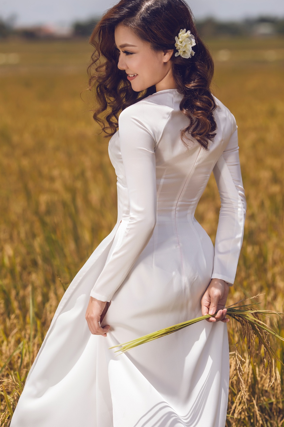 “Chồng Thanh Ngọc cũng khen vợ hát nhạc quê hương hay nên cũng là một trong những động lực để Ngọc thực hiện album này”, Thanh Ngọc chia sẻ thêm.