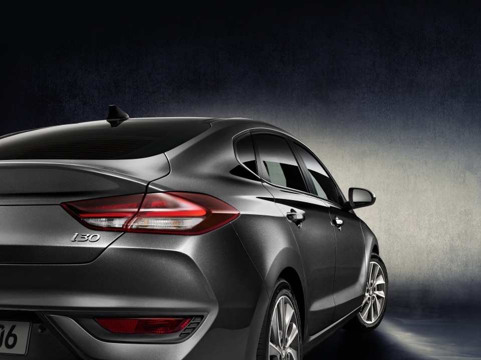 Hyundai tiếp tục làm mới i30 bằng bản Fastback - 7 Hyundai tiếp tục làm mới i30 bằng bản Fastback - 7