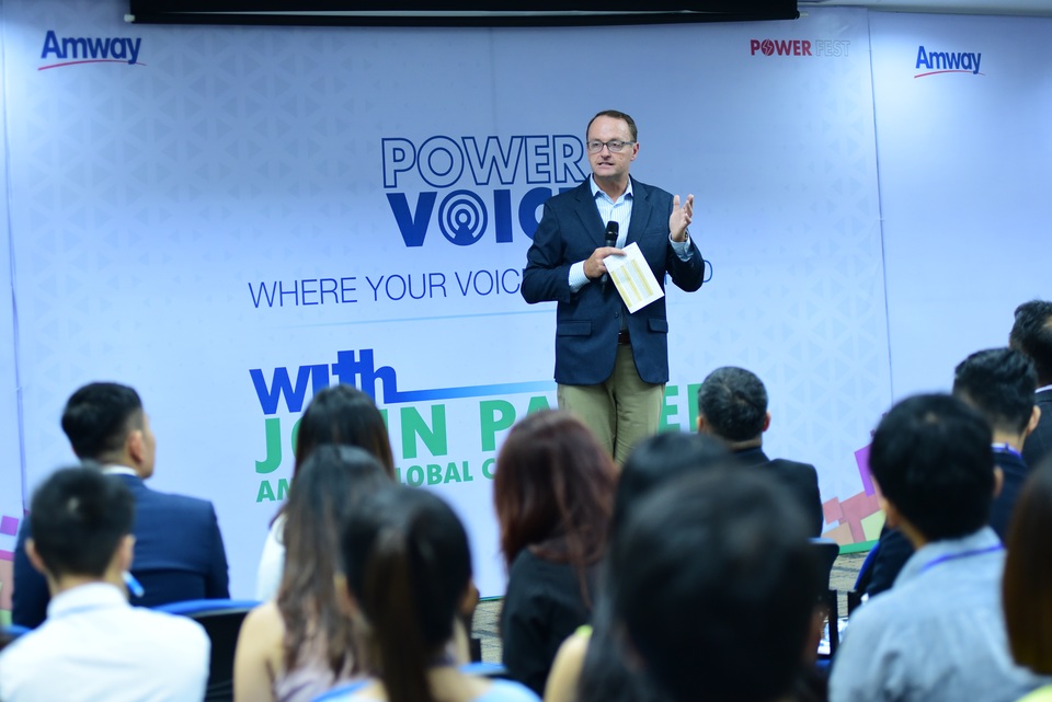 Việt Nam đứng đầu thế giới về chỉ số "Tinh thần khởi nghiệp" - 1
Ông John Parker, Giám đốc Kinh doanh toàn cầu tập đoàn Amway