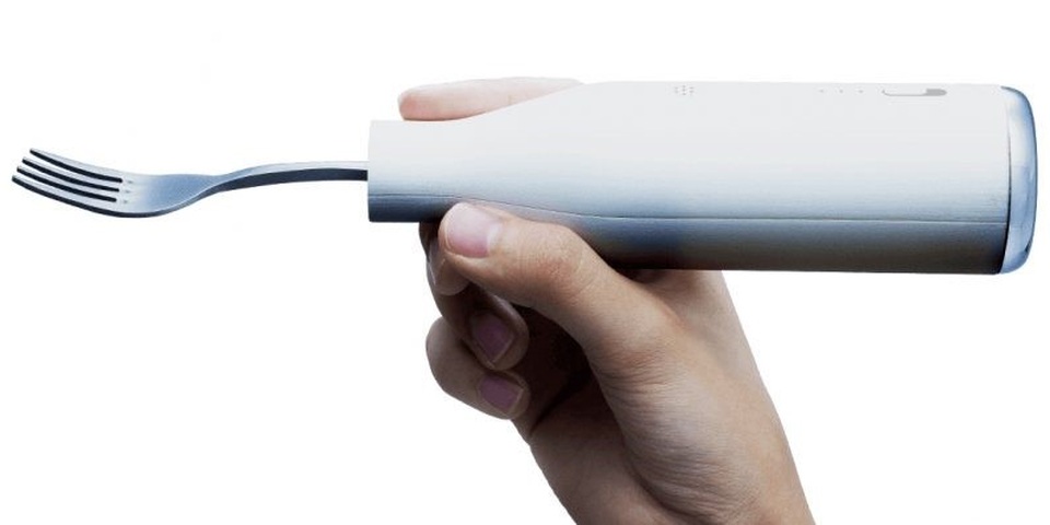 
Otohiko rộng 4,4 cm và dài 15,2 cm.
