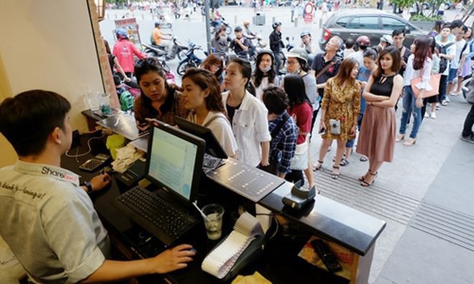 14,4 triệu người trẻ Việt chi 13.000 tỷ đồng/tháng để "ăn quà vặt" - 1 Người trẻ Việt chi ăn quà vặt trung bình 900.000 đồng/tháng