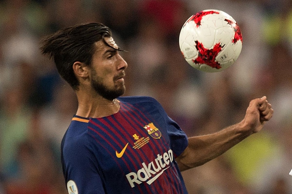 Andre Gomes muốn rời Barcelona