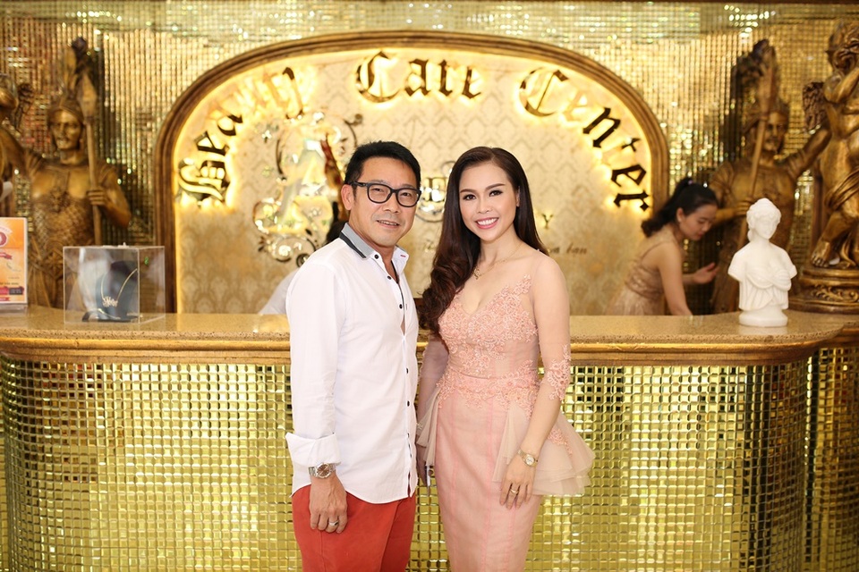 Angel Beauty mời mỹ nhân Thái Lan sang tham quan tòa lâu đài sắc đẹp nhân kỷ niệm sinh nhật - 4 Doanh nhân Mã Đào Ngọc Bích và ông Phan Ngọc Đức