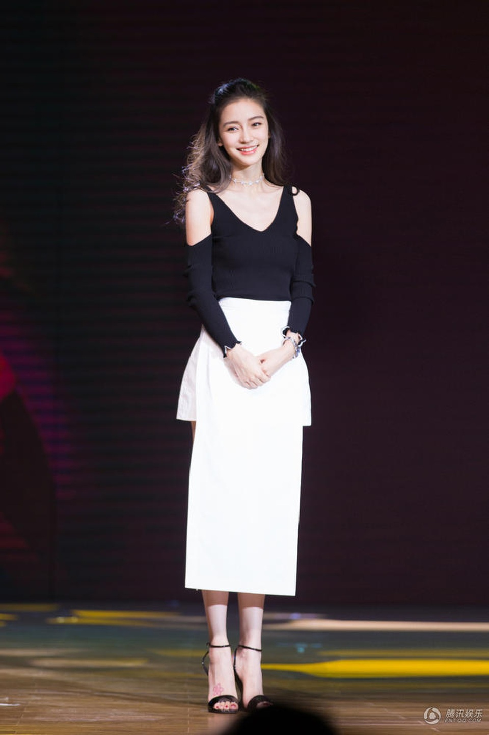 Angelababy cực ma mị và lạ mắt trong loạt ảnh mới - 11 Angelababy cực ma mị và lạ mắt trong loạt ảnh mới - 11