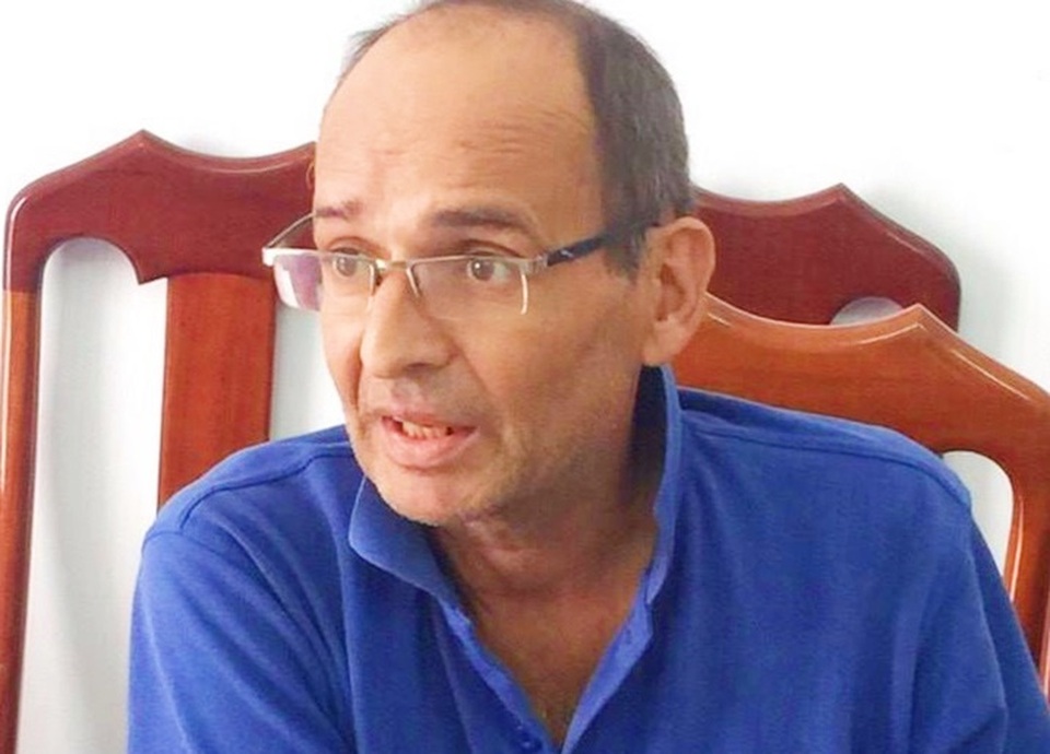 Nghi phạm Allione Horeau Alexandre tại Cơ quan điều tra - Ảnh: C.A.