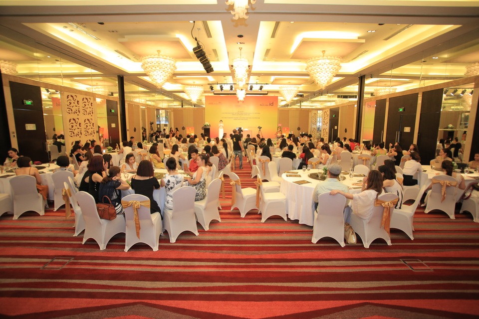 Trần Minh Group hợp tác với bệnh viện thẩm mỹ ID Hàn Quốc - 1 Lễ ký kết với sự tham gia của gần 200 khách mời.