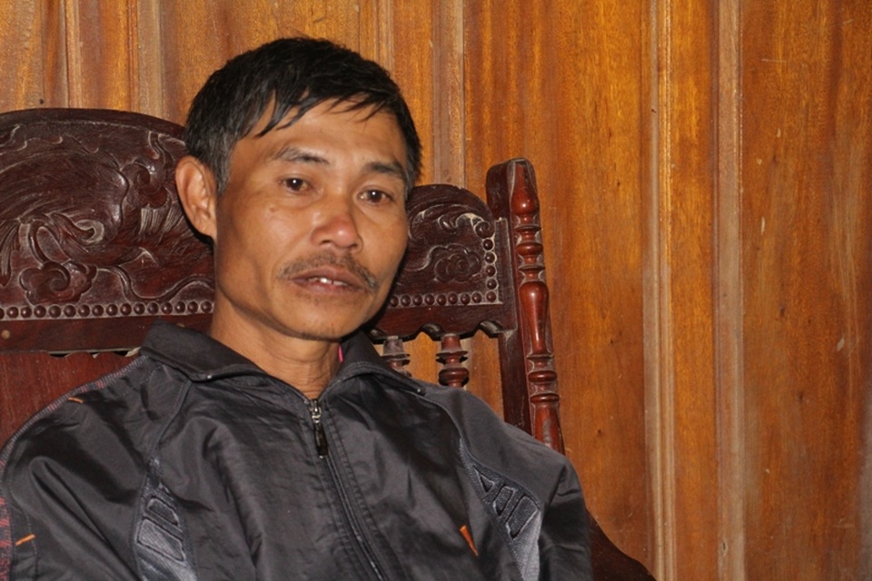 Vụ em học sinh bị kết tội “Cướp tài sản”: Đau đáu chờ phiên toà giám đốc thẩm! - 2 Nhìn vào gương mặt hốc hác, đôi mắt thâm quầng ai cũng sẽ thấu hiểu được nỗi đau đớn của người cha này
