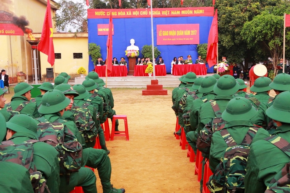 Nước mắt và nụ cười trong ngày tân binh lên đường nhập ngũ - 1 Nước mắt và nụ cười trong ngày tân binh lên đường nhập ngũ - 1