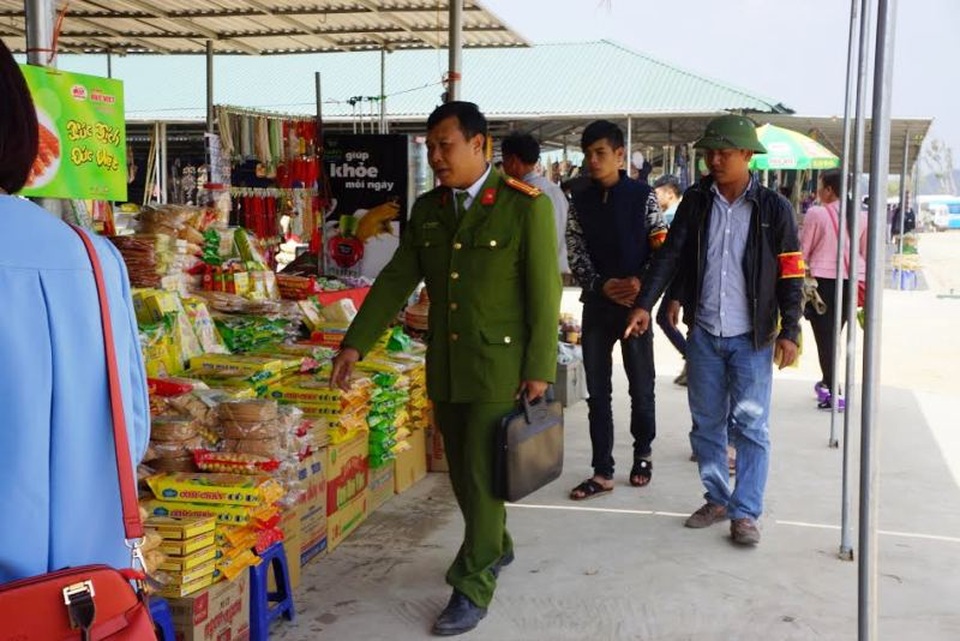 Ngôi chùa lớn nhất Việt Nam đã “sạch” nạn ăn xin - 1 Các tổ ANTT tại khu vực chùa Bái Đính thường xuyên tuần tra, kiểm soát để dẹp bỏ nạn ăn xin, chèo kéo du khách...