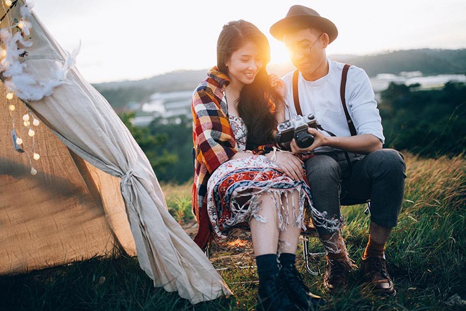 Cảm ơn cuộc đời vì đã cho em được gặp, được yêu và được nắm tay anh đi đến cuối con đường”, Hương Giang không ngần ngại dành những lời có cánh gửi đến Duy Tú.