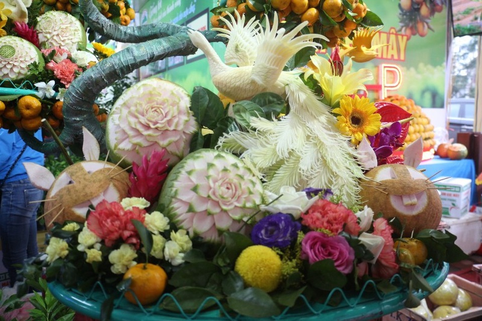 Hàng ngàn người đổ xô về Lễ hội Cam - 4 Hàng ngàn người đổ xô về Lễ hội Cam - 4