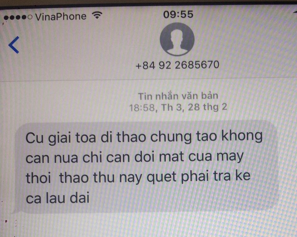 Chủ tịch xã bị đe dọa “lấy đôi mắt” vì dẹp lấn chiếm đường sắt - 1 Một trong những tin nhắn với nội dung đe dọa gửi đến số máy điện thoại của ông Bùi Ngọc Thao, Chủ tịch UBND xã Hố Nai 3