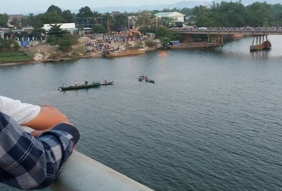 Lực lượng chức năng đang tìm kiếm thi thể nạn nhân