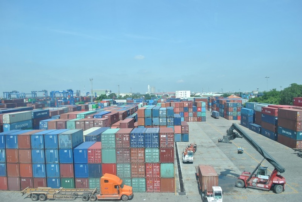 Vụ 213 container “tự nhiên” biến mất: Bắt thêm 1 cán bộ hải quan về tội buôn lậu - 1
Hàng hóa XNK qua cảng Cát Lái. Ảnh: T.H (Ảnh Minh hoạ - Theo báo Hải quan)