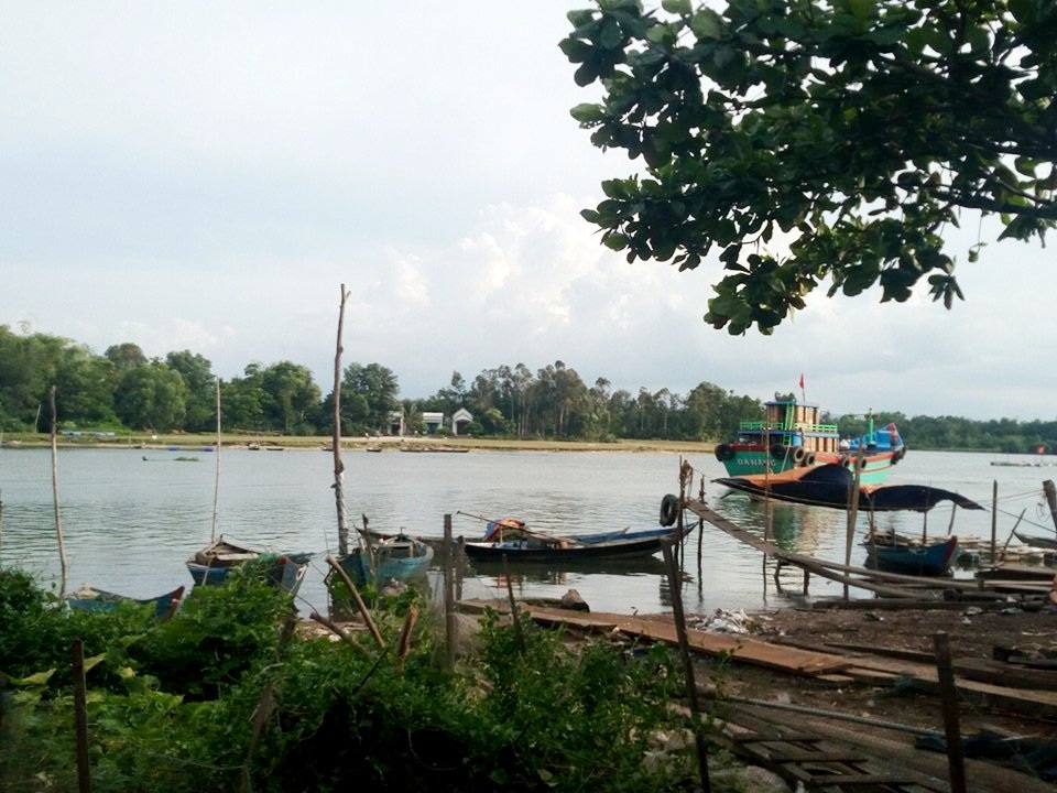 Tắm sông, một học sinh lớp 9 chết đuối thương tâm - 1 Khu vực nơi em V. tắm sông chết đuối thương tâm
