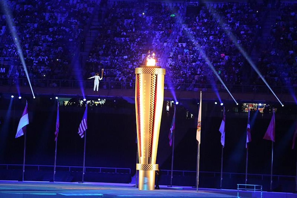 Lễ khai mạc SEA Games 29: Bữa tiệc đậm đà bản sắc văn hóa - 2
Đài lửa SEA Games 29 đã được thắp lên, ảnh: QH