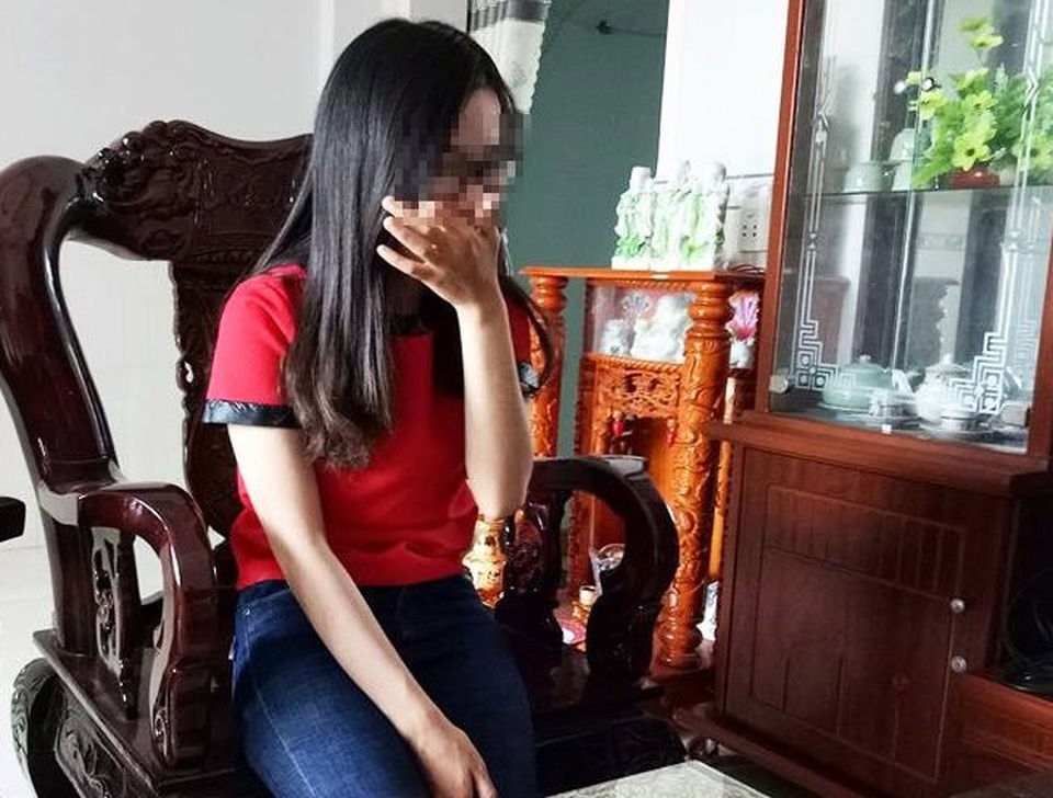 Hai thiếu nữ phẫn uất vì bị vu khống hiếp dâm 1 thanh niên đến chết - 2
P.N. phẫn uất khi trình bày nỗi oan từ trên trời rơi xuống.
