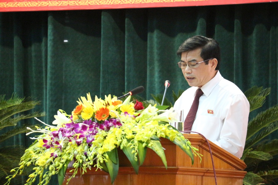 Sự cố môi trường và mất mùa ảnh hưởng trầm trọng đến kinh tế Hà Tĩnh - 2 Tại báo cáo kinh tế xã hội 6 tháng đầu năm 2017, Phó Chủ tịch tỉnh Đặng Quốc Vinh nhấn mạnh: “Sự cố môi trường để lại hậu quả nặng nề, thời tiết diễn biến phức tạp, thị trường nhiều biến động, an ninh trật tự tiềm ẩn nguy cơ mất ổn định tình hình, ảnh hưởng tiêu cực đến phát triển...”