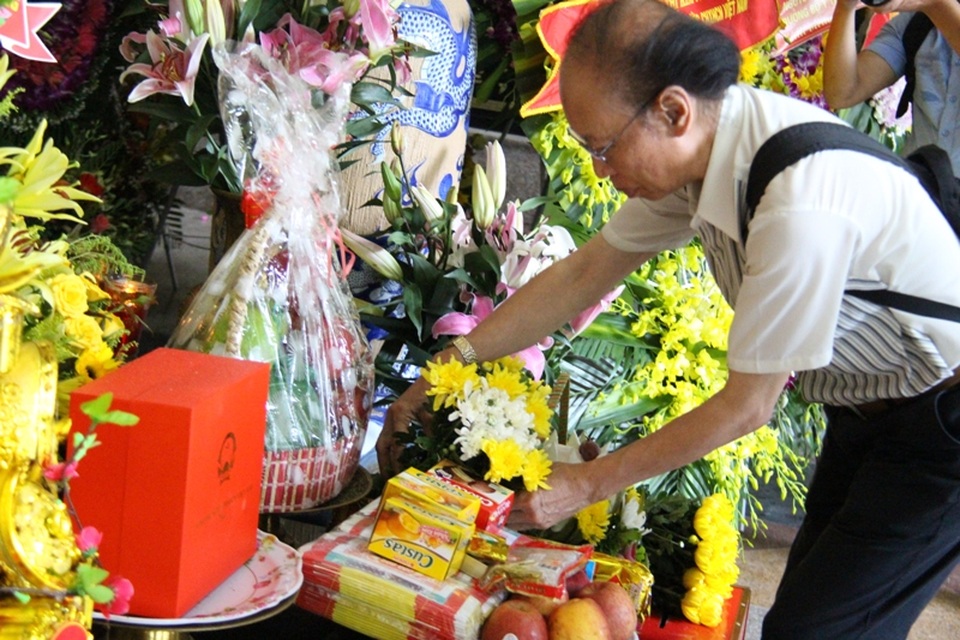 Báo Dân trí tưởng nhớ hương hồn các anh hùng liệt sỹ Ngã ba Đồng Lộc - 1 Báo Dân trí tưởng nhớ hương hồn các anh hùng liệt sỹ Ngã ba Đồng Lộc - 1