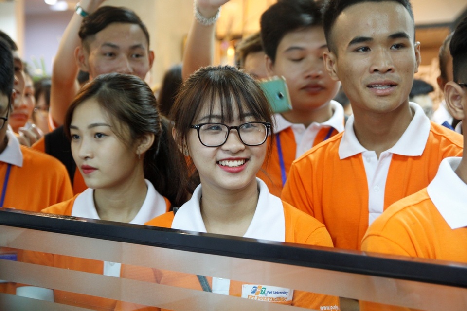 Ngày hội việc làm 2017: Hơn 500 vị trí tuyển dụng dành cho sinh viên FPT Polytechnic - 2 Với sự kết nối cùng 330 doanh nghiệp đối tác, phòng Quan hệ doanh nghiệp đã và đang hỗ trợ sinh viên trong việc thực tập cũng như tuyển dụng về sau.