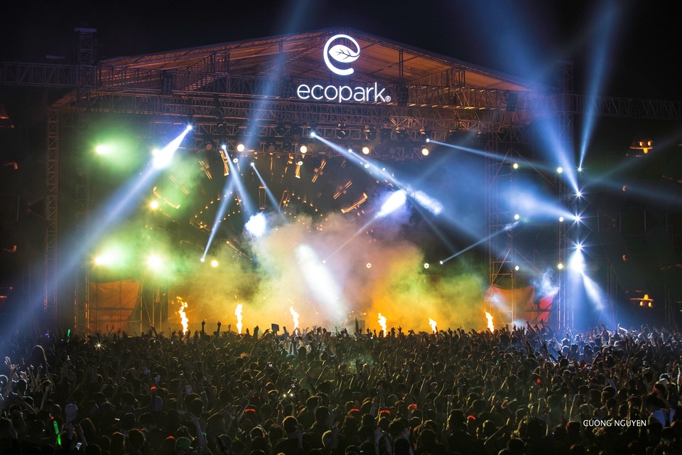 Giải mã bí kíp bán cháy hàng của ông lớn bất động sản - 3 Cư dân KĐT thường xuyên được tham gia các sự kiện văn hoá nghệ thuật lớn.