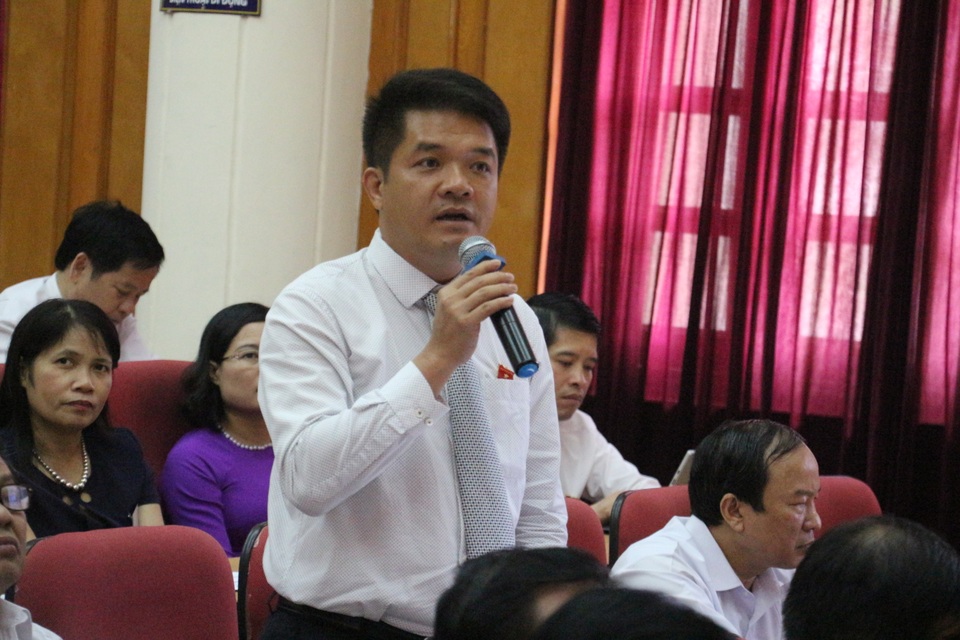 “Các cơ quan quản lý có một căn bệnh là... bệnh chủ quan!” - 3 Đại biểu Trần Nhật Tân (Đoàn đại biểu huyện Thạch Hà) yêu cầu cần làm rõ trách nhiệm của đơn vị cung ứng giống Thiên Ưu 8