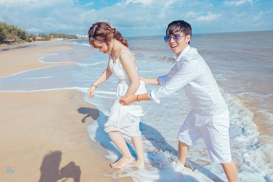 Trong một lần anh chàng say rượu, Văn Doanh nhắn tin cho Ty Ty, sau một hồi nói chuyện anh tỏ tình thêm một lần nữa dù không hy vọng nhiều cái gật đầu của cô, nhưng hạnh phúc lại luôn bất ngờ, cô nàng chấp nhận tình yêu của anh.