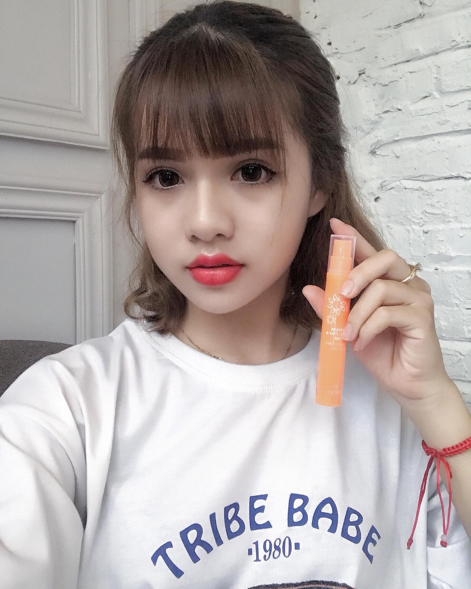 Loại mỹ phẩm thiên nhiên nào đang khiến các sao Việt "mê mẩn"? - 5 Loại mỹ phẩm thiên nhiên nào đang khiến các sao Việt "mê mẩn"? - 5