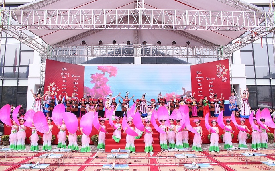 Hội xuân Vinschool: “Tết bốn phương, xuân yêu thương” - 6