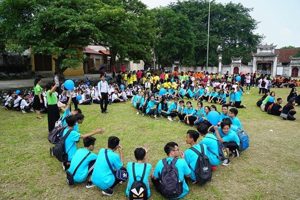 Học sinh thích thú với giờ thực hành môn Văn học tại Cổ Loa - 7 Học sinh thích thú với giờ thực hành môn Văn học tại Cổ Loa - 7