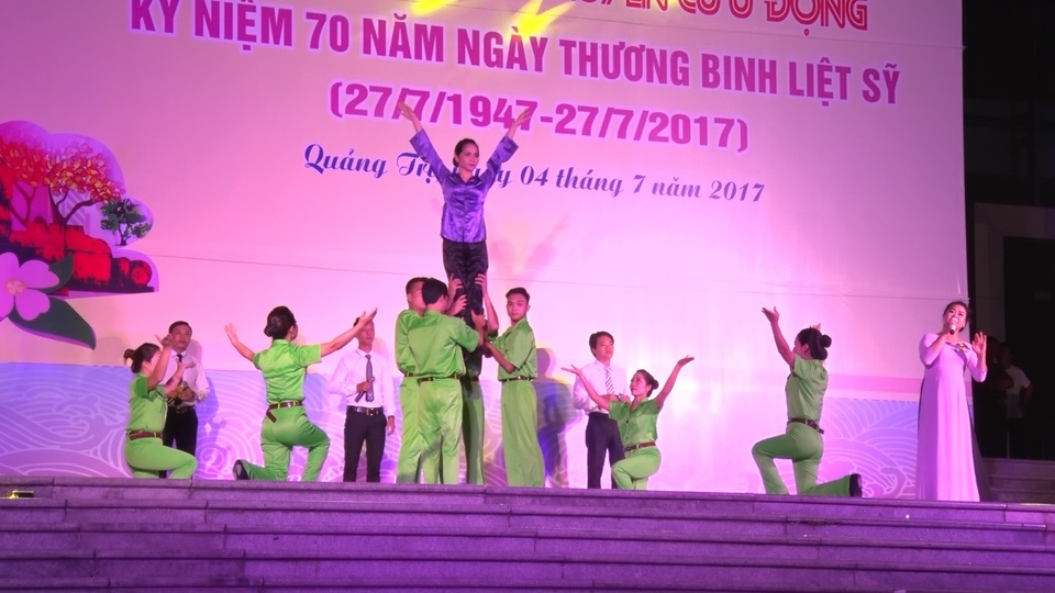 Liên hoan tuyên truyền lưu động kỷ niệm 70 năm ngày Thương binh, liệt sĩ - 1 Những tiết mục văn nghệ đặc sắc được lựa chọn biểu diễn