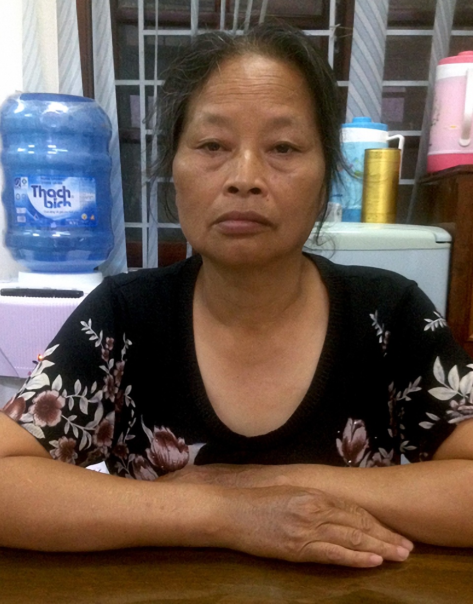 Truy tố người phụ nữ giả quen “quan to” để lừa xin việc - 1
Đối tượng Mai tại cơ quan điều tra