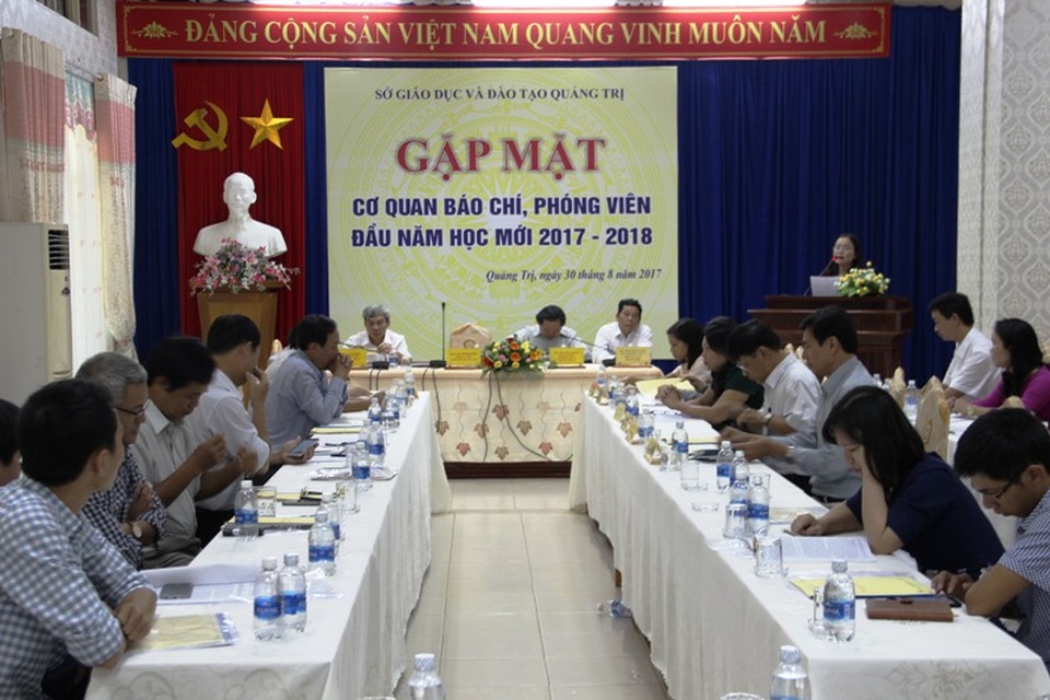 Quảng Trị: Niềm vui, nỗi lo trước ngày khai giảng năm học mới - 1 Lãnh đạo Sở GD-ĐT tỉnh Quảng Trị thông tin về các kết quả đạt được trong năm học 2016-2017