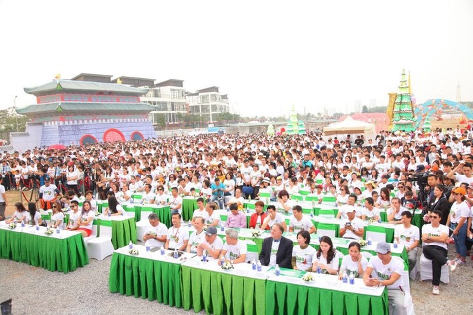 Trọn vẹn nhịp đập yêu thương từ trái tim đến trái tim - 1 “Chạy vì Trái Tim 2015” tại LePARC by Gamuda, Hoàng Mai, Hà Nội.