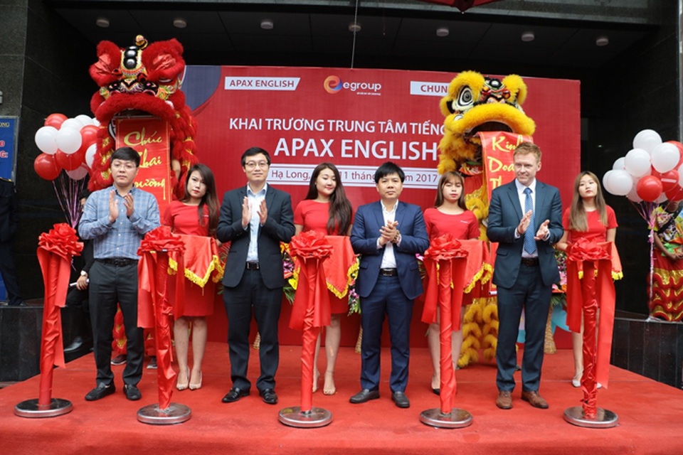 
Tham dự chương trình có sự góp mặt của những vị đại biểu, những vị khách quý đại diện tập đoàn Giáo dục Egoup, tập đoàn giáo dục Chungdahm Learning và công ty Cổ phần Anh ngữ Apax
