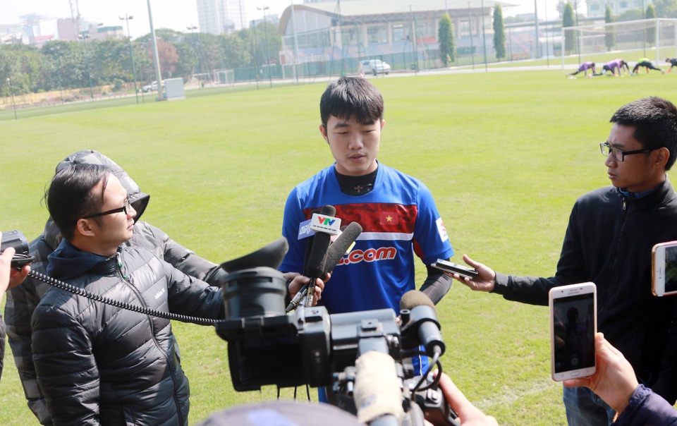 Xuân Trường: “U23 Việt Nam phải sửa chữa nhiều sai lầm sau M-150 Cup” - 1
Xuân Trường đánh giá U23 Việt Nam còn nhiều thiếu sót tại M-150 Cup