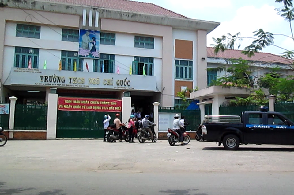 Bị đàn chị đánh hội đồng, nữ sinh lớp 6 dùng dao chống trả - 1 Trường THCS Ngô Chí Quốc, Thủ Đức, TPHCM - nơi vừa xảy ra vụ việc nữ sinh đánh nhau phải nhập viện (Ảnh: Hoài Nam)