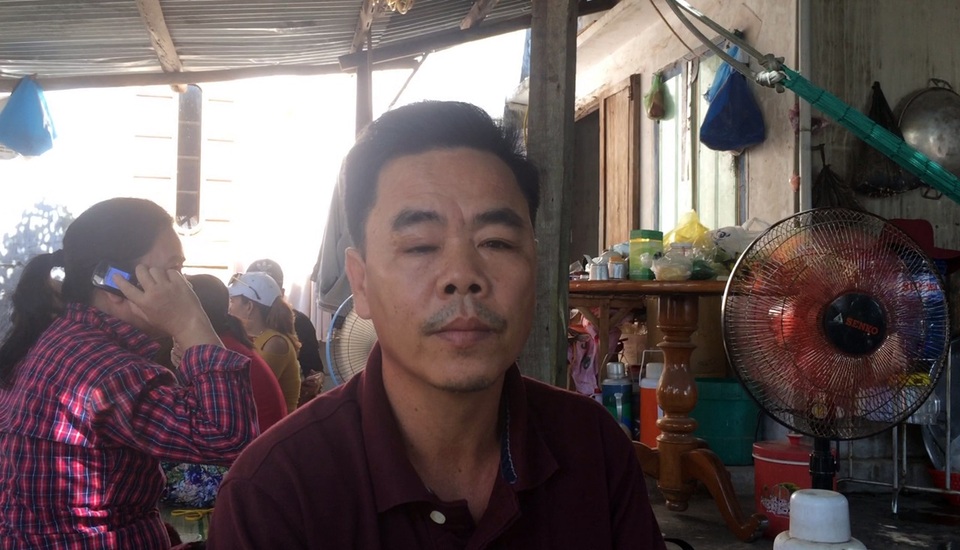 Nữ lao động Việt nghi bị sát hại ở Malaysia - 1
Ông Nguyễn Văn Thuận đau buồn nói về cái chết bất thường của con gái.