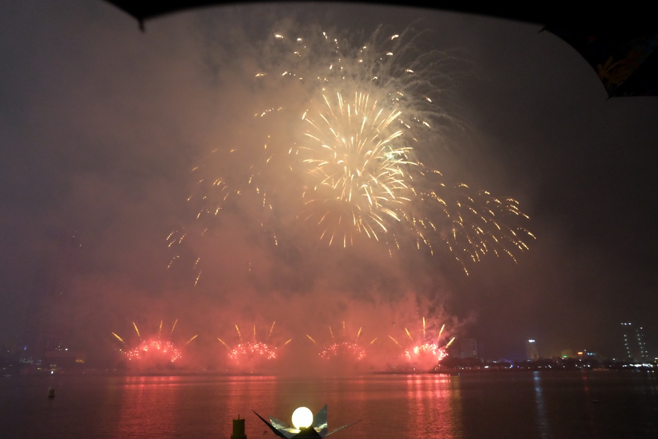 Anh, Úc, Ý sẽ cùng tranh ngôi quán quân pháo hoa ở Đà Nẵng - 1 Anh, Úc, Ý sẽ cùng tranh ngôi quán quân pháo hoa ở Đà Nẵng - 1