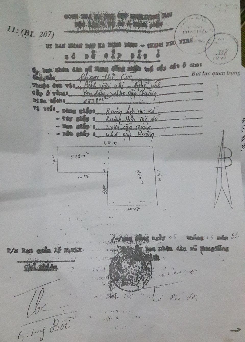 Hơn 13 năm, 10 phiên tòa mòn mỏi đi đòi một thửa đất: Thua kiện vì một bản sơ đồ!? - 4 Sơ đồ cấp đất năm 1986 cho bà Phạm Thị Cúc.