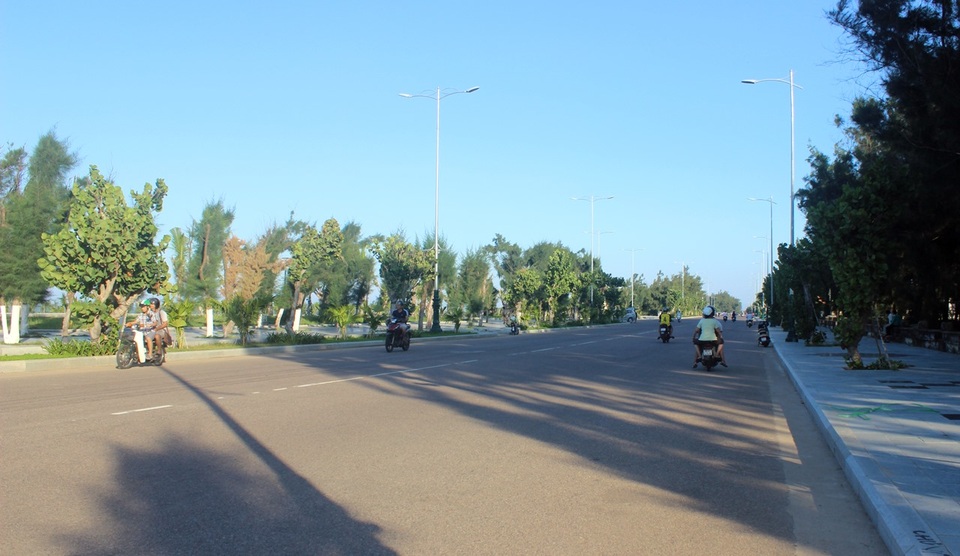 Ngắm phố đi bộ 1,1km đầu tư 68,5 tỷ đồng - 4 Đường sá sạch sẽ, ngăn nắp