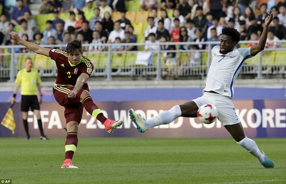 Những khoảnh khắc U20 Anh bước lên đỉnh của bóng đá thế giới - 1
Trận chung kết U20 World Cup 2017 đã diễn ra hấp dẫn hơn sự mong đợi