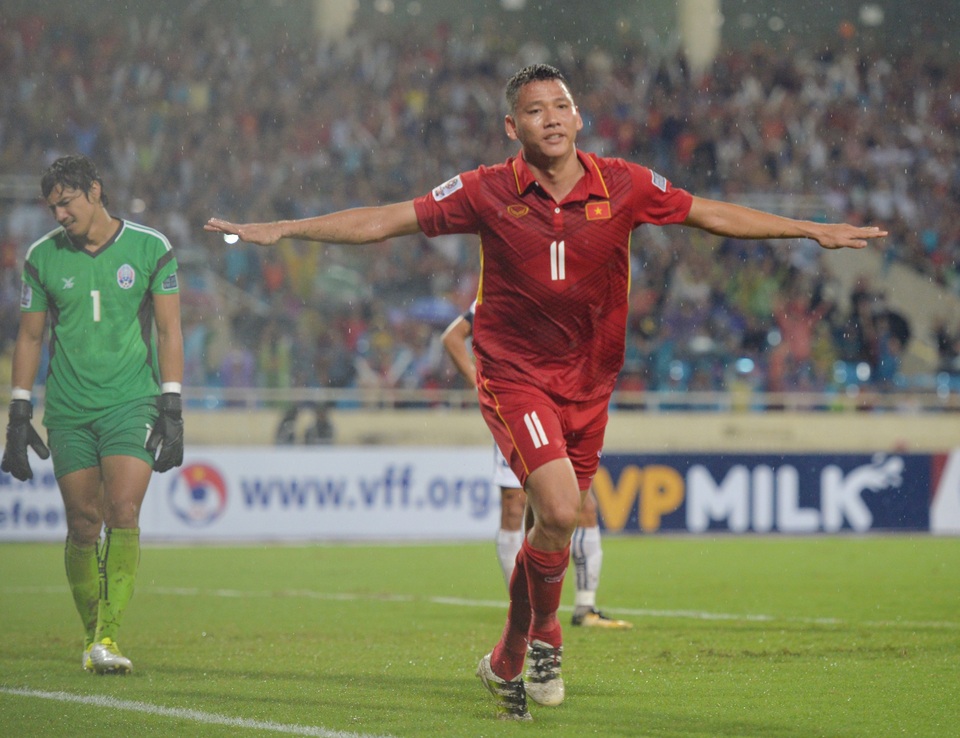 Anh Đức đứng trước cơ hội trở thành vua phá lưới V-League 2017 - 1 Anh Đức đứng trước cơ hội giành danh hiệu vua phá lưới V-League 2017