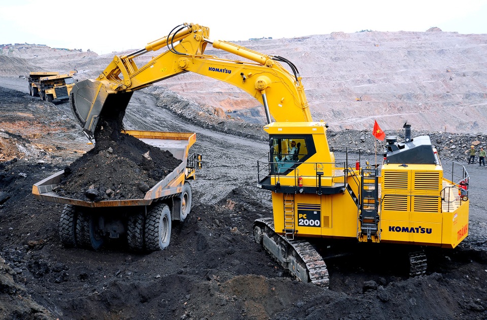TKV tăng cường đổi mới công nghệ, hướng tới mục tiêu sản xuất xanh. - 2
TKV hướng tới mục tiêu sản xuất xanh