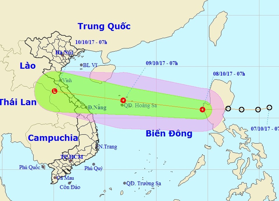 Áp thấp nhiệt đới đã vào Biển Đông - 1 Vị trí và hướng di chuyển của áp thấp nhiệt đới (Ảnh: NCHMF).
