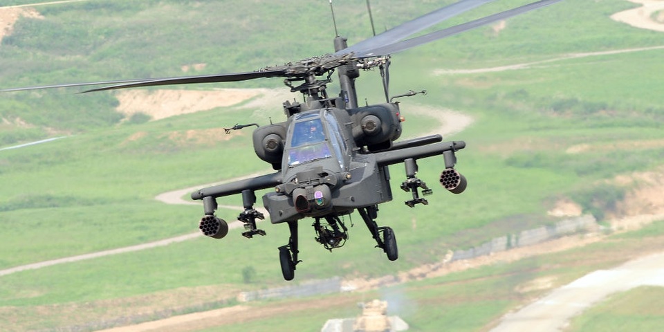 Mỹ, Hàn điều "chim sắt" Apache đối phó lính đặc nhiệm Triều Tiên - 1 Trực thăng chiến đấu Apache (Ảnh: Newsfirst)