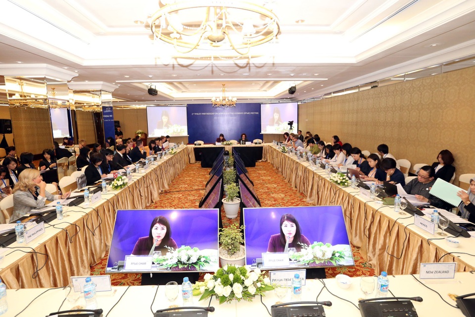 Các sự kiện nổi bật trong năm APEC 2017 của chủ nhà Việt Nam - 15 Hội nghị đối tác chính sách phụ nữ và kinh tế APEC lần thứ 2 (PPWE 2) tại Huế từ ngày 26-27/9.