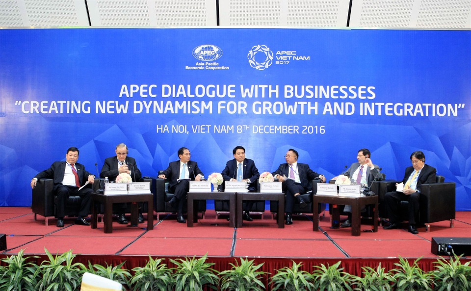 Các sự kiện nổi bật trong năm APEC 2017 của chủ nhà Việt Nam - 2 Trong vai trò nước chủ nhà, Việt Nam đã tổ chức Đối thoại APEC với doanh nghiệp về Năm APEC 2017 vào ngày 8/12/2016 với chủ đề “Tạo động lực mới thúc đẩy tăng trưởng và liên kết APEC”.