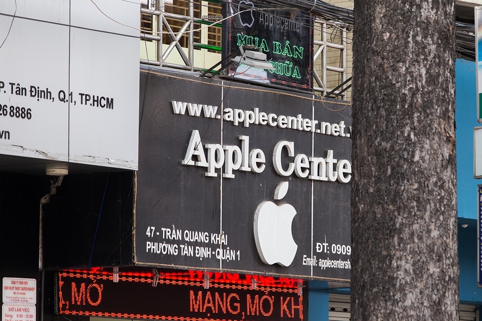Thị trường nhiễu loạn, các cửa hàng chuẩn bị gỡ bỏ logo Apple ở Việt Nam - 2 Những logo Apple sẽ không còn xuất hiện nhiều tại VN trong thời gian tới