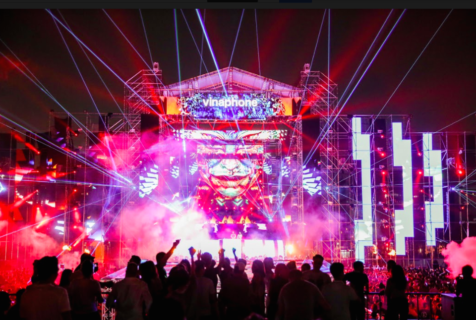 Tại sao nhiều thương hiệu lớn đầu tư vào sự kiện âm nhạc EDM? - 1 Tại sao nhiều thương hiệu lớn đầu tư vào sự kiện âm nhạc EDM? - 1